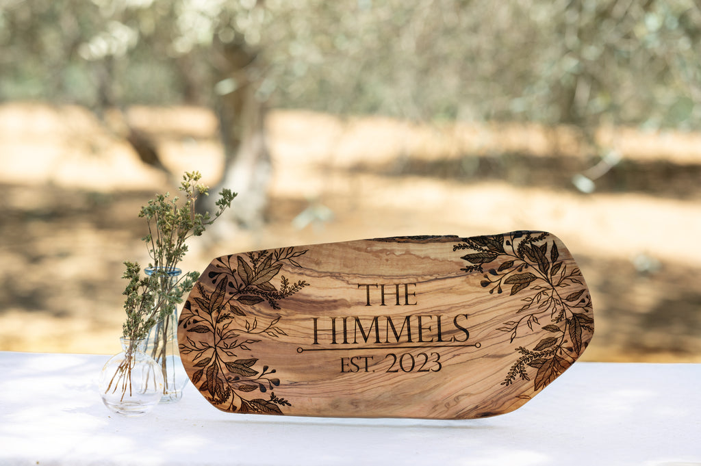 Center Name - Elegant Botanicals