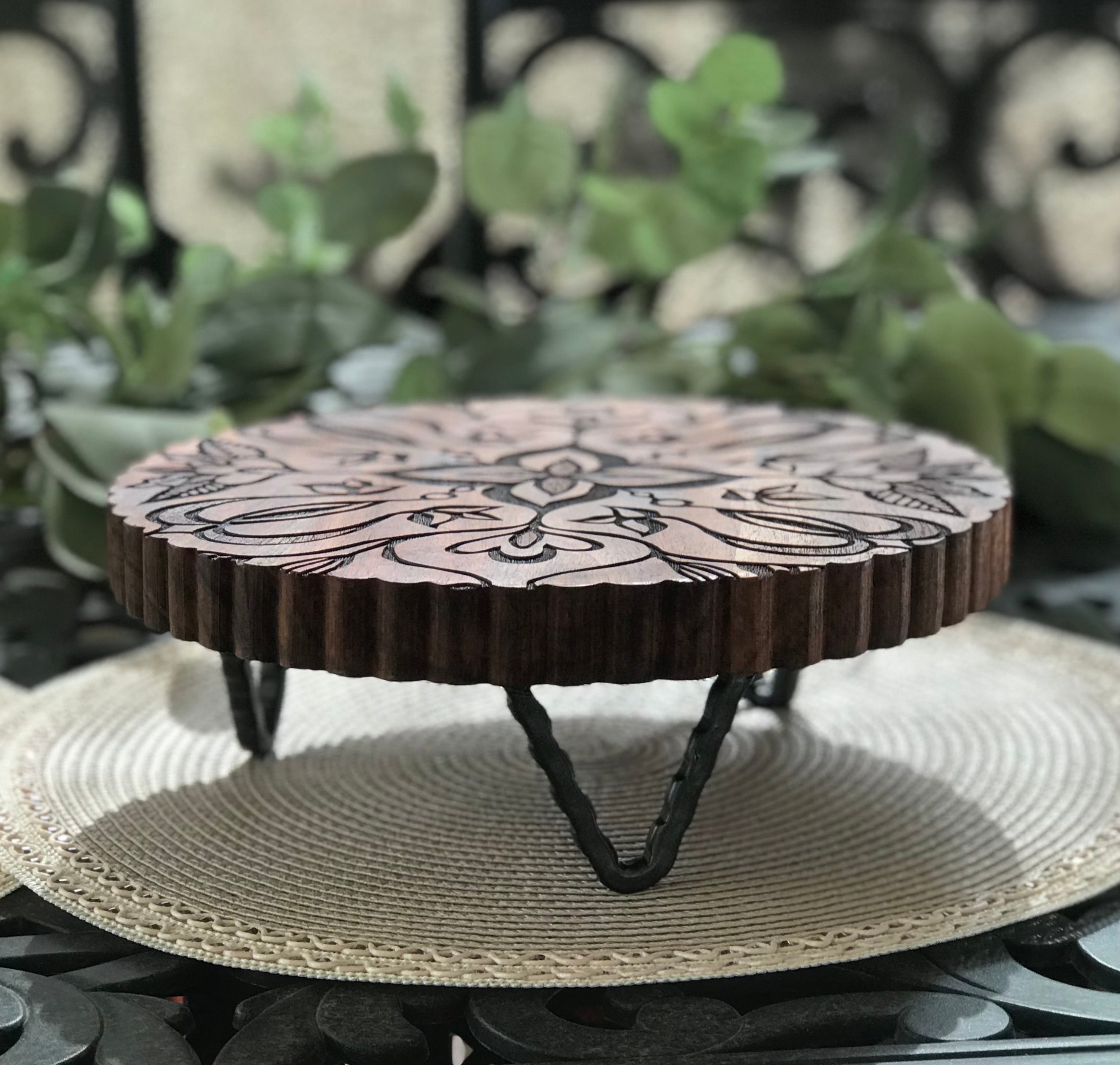 Acacia Wood Trivet - Forest Filigree