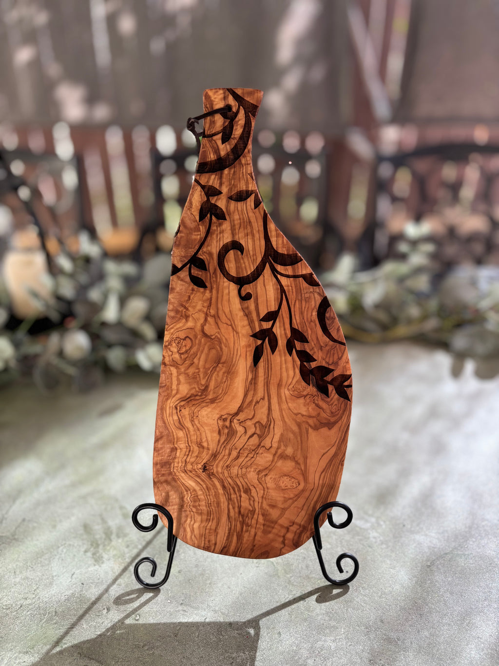 Rustic Olive Wood Serving & Charcuterie Board - Minimalist Leaf Design