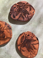 Olive Wood Coaster Set of 4 - Elegant Botanicals